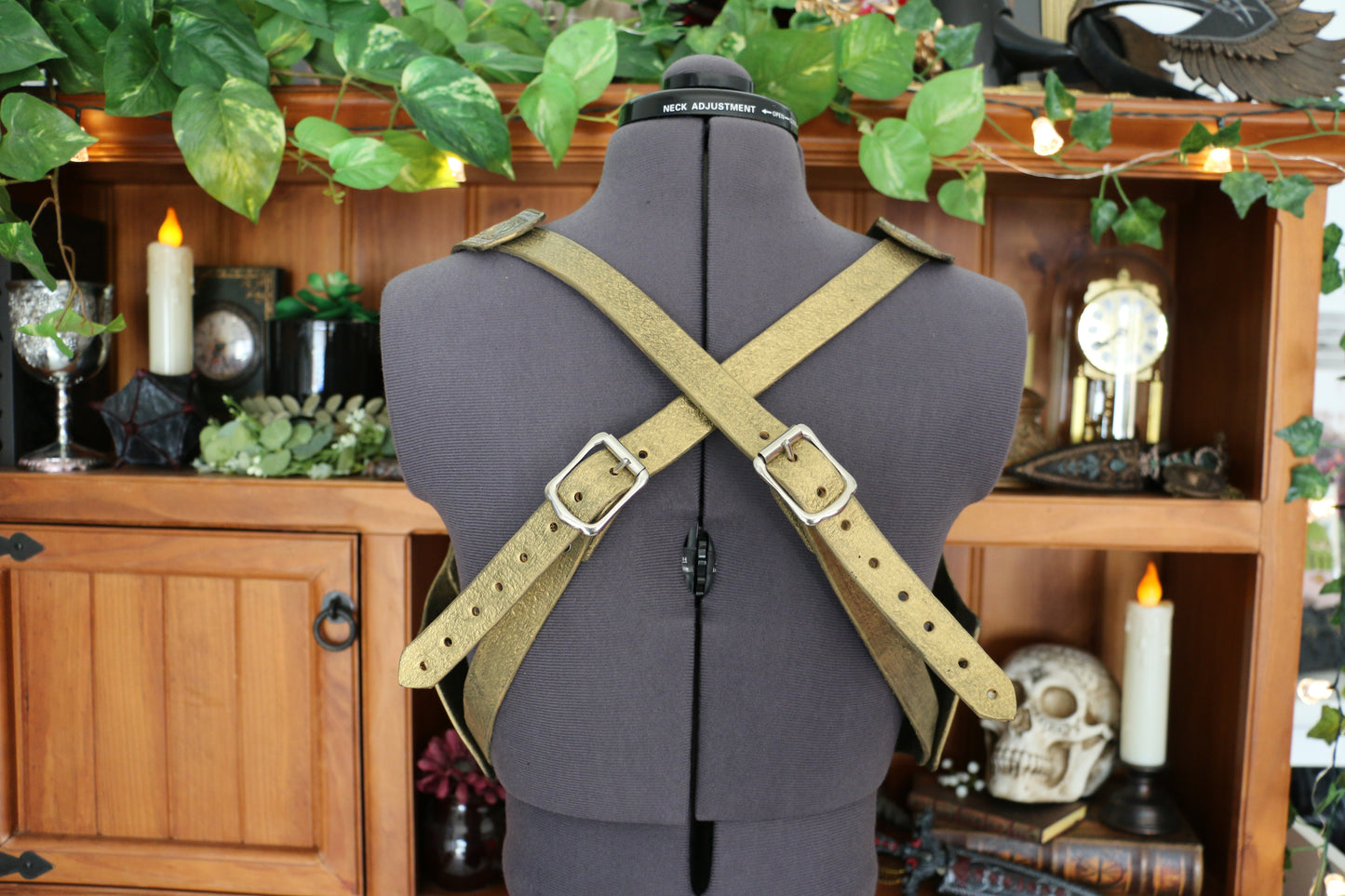 Leather Vine Demi-Chestpiece