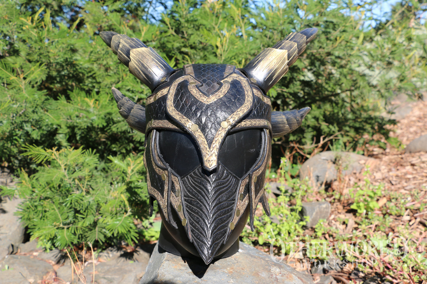 Leather Daedric Helmet | Exclusive