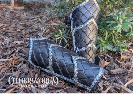 Leather Dragonscale Bracers Set