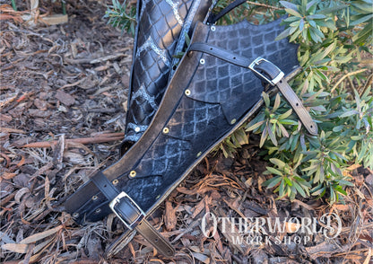 Leather Dragonscale Greaves Set