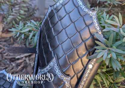 Leather Dragonscale Greaves Set