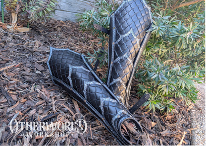 Leather Dragonscale Greaves Set