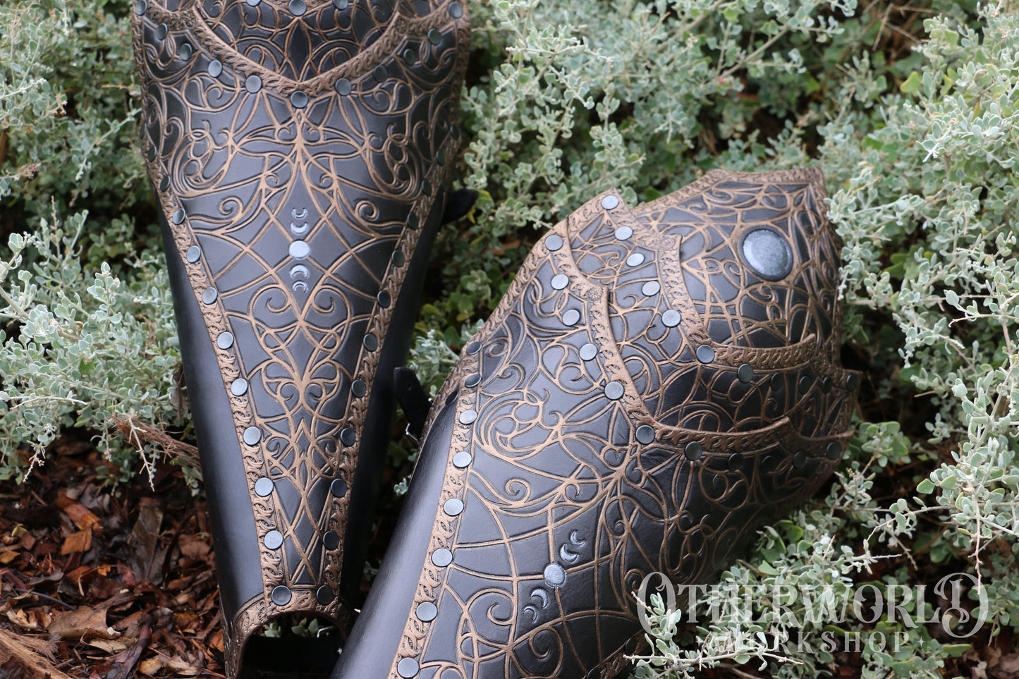 Leather Bloodstained Leg Greaves Set