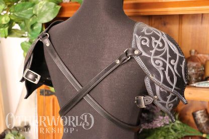Leather Elven Pauldrons Set
