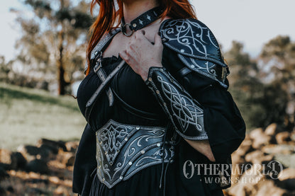 Leather Elven Bracers Set