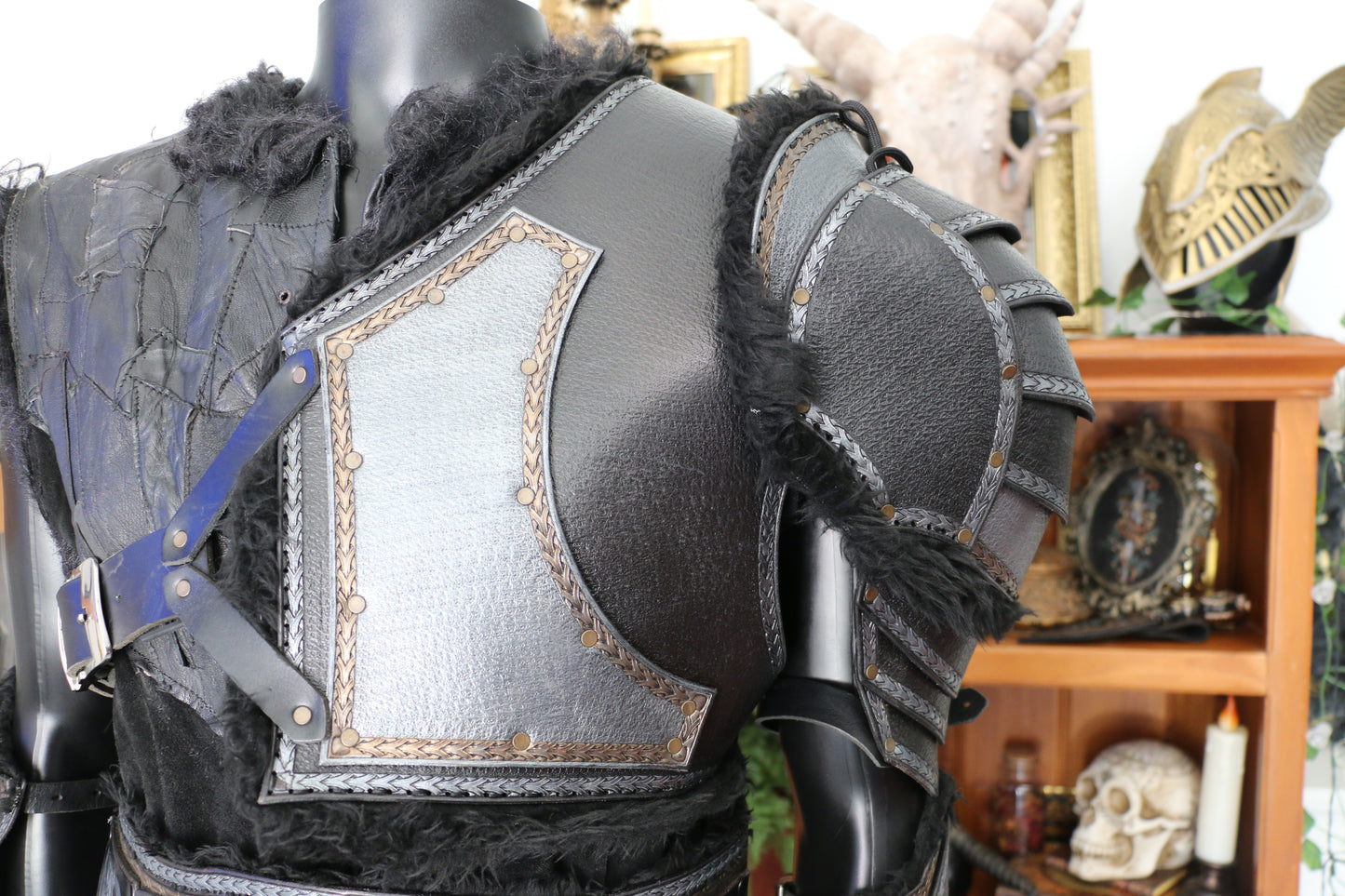 Leather Fenrir Demi Chestpiece & Shoulder Pauldron