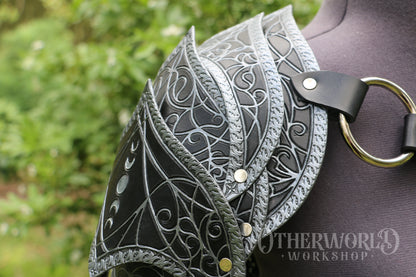 Leather Bloodstained Single Pauldron Harness