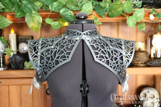 Leather Vine Thorn Shoulder Mantle | Silver