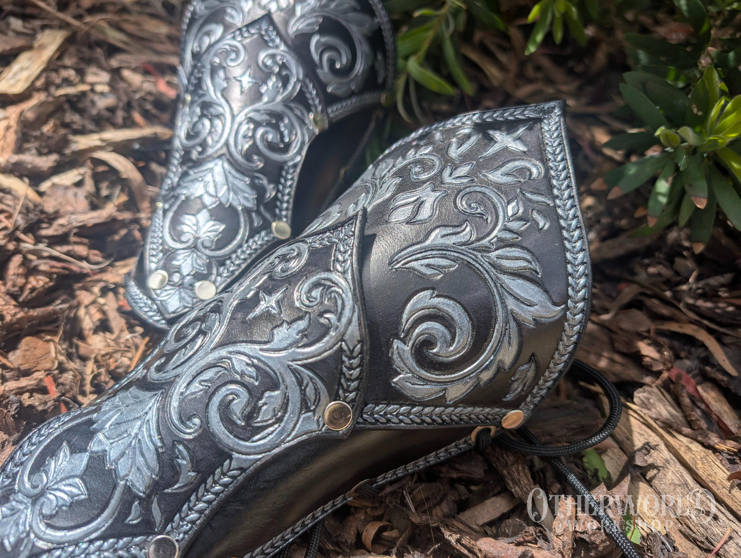 Leather Enchanted Bracers Set