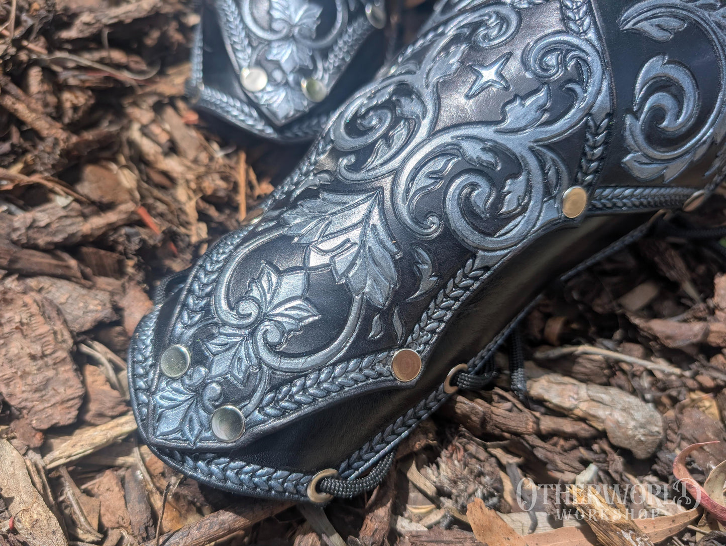 Leather Enchanted Bracers Set