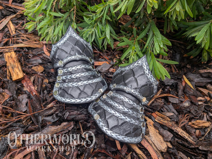 Leather Dragonscale Mini Gauntlet Set | S
