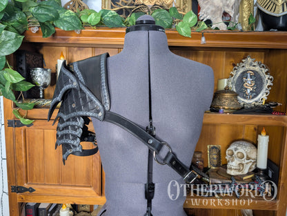 Leather Dragonscale Single Pauldron Harness