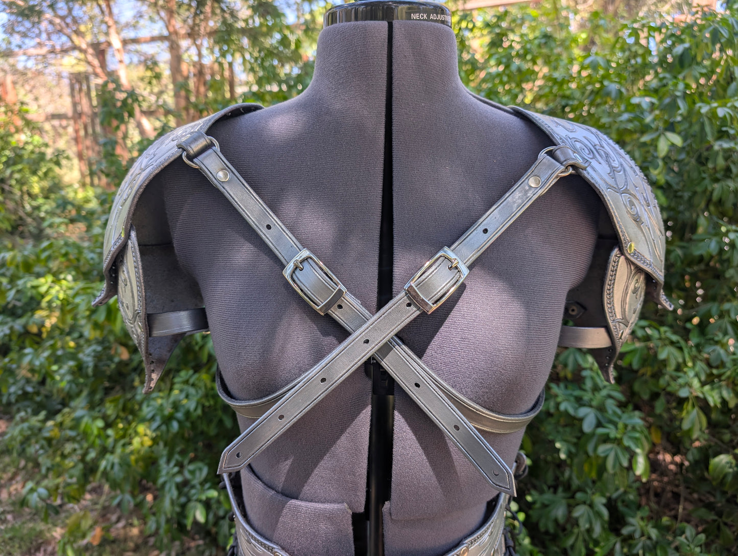 Leather Elven Pauldrons Set
