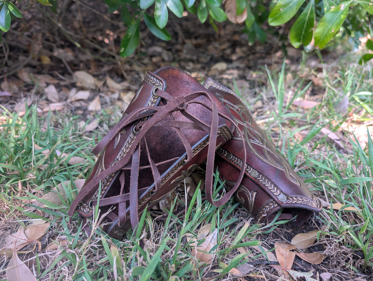 Leather Elven Bracers Set