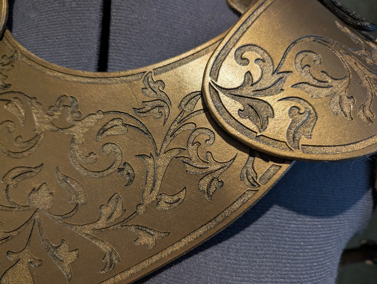 Leather Etched Gorget & Pauldrons Set